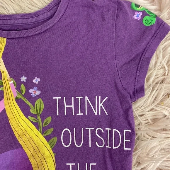 Tangled Tee - Picture 2 of 6